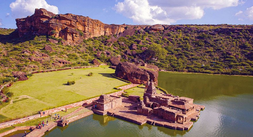 Badami Fort, Bagalkot, Karnataka - Vushii.com